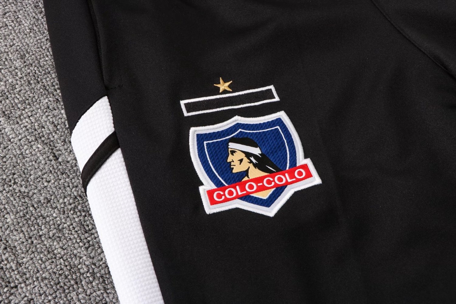 Colo Colo 2022-23 White Soccer Training Suit  Men's